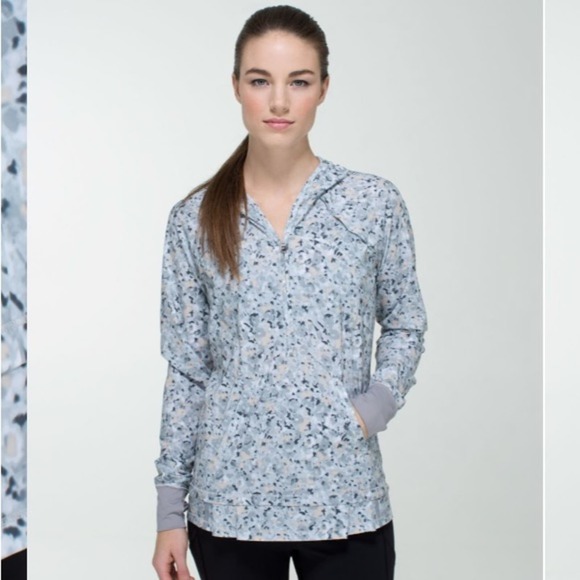 lululemon athletica Jackets & Blazers - Lululemon Like New Lightened Up 1/4 Zip Pullover in Speckled Silver and Gray